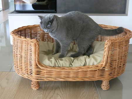 WICKER LUXURY COMFY PET BED SOFT CAT BED WICKER PET BED OVAL PET BASKET COZY CAT BED DOG BED WITH CUSHION 79x51 H12/31 cm
